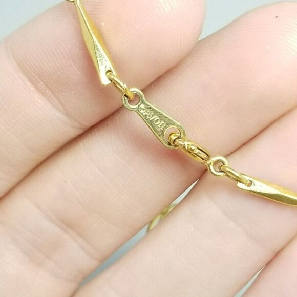 Vintage Avon Gold Tone Flower Mixed Pattern Link Chain Bracelet, 7 Inches Long - Picture 4 of 7